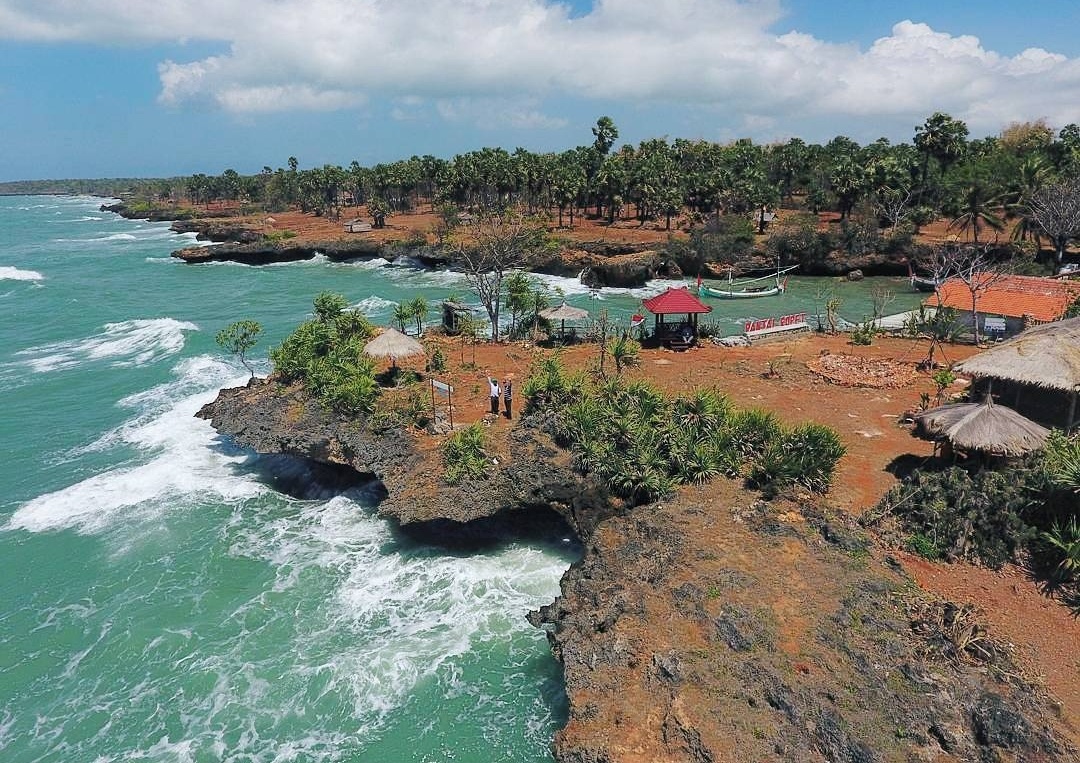 Pulau Oksigen (Gili Iyang), Surga Tersembunyi di Sumenep Madura